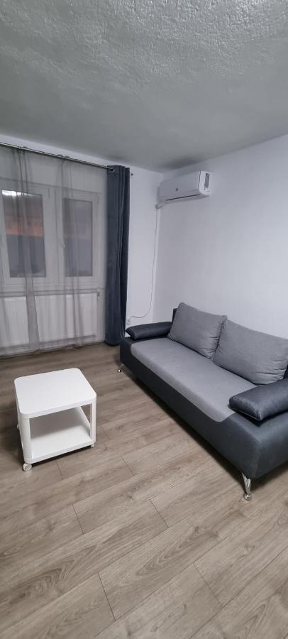 Apartment L & L Deva